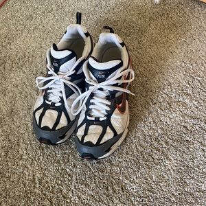 Nike air maxs men’s shoes